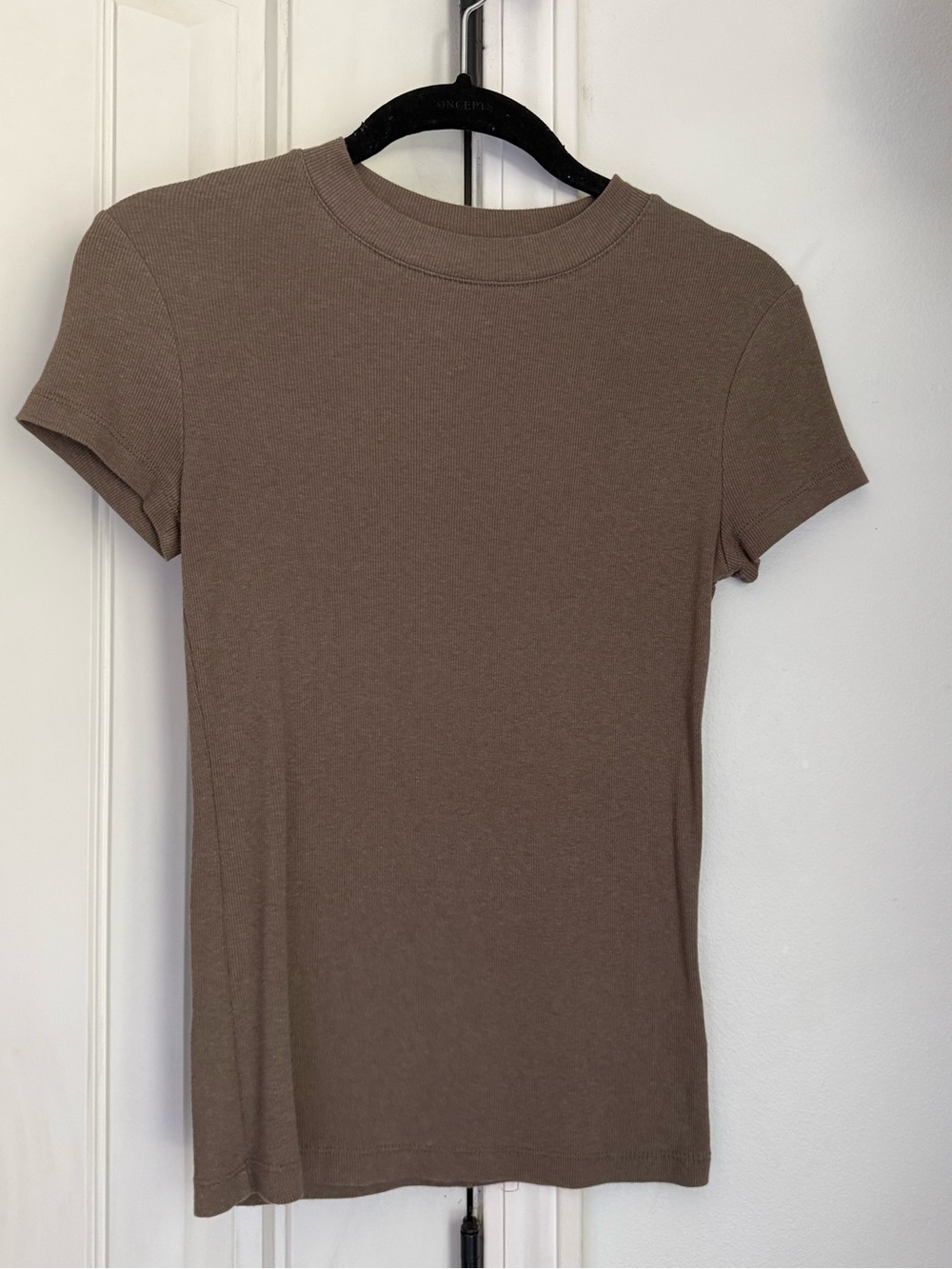 a new day Short Sleeve Crew Neck Tee in Taupe Brown